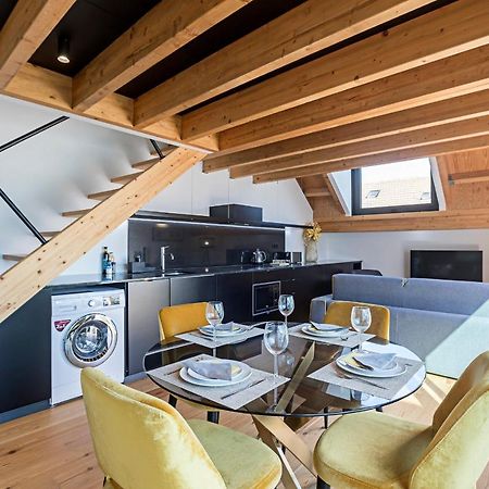 Downtown Duplex W/ Amazing Terrace By Lovelystay Porto Buitenkant foto