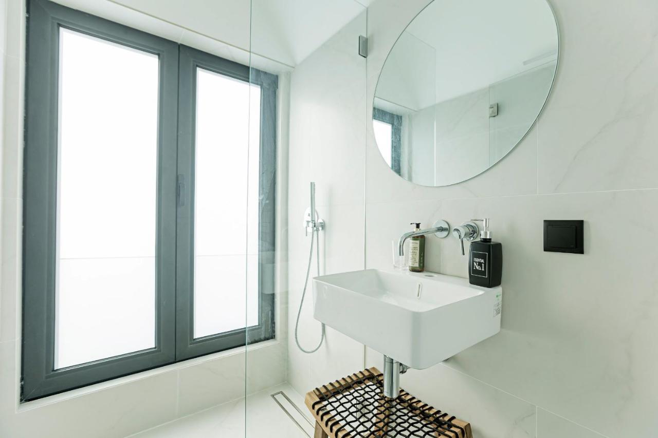 Downtown Duplex W/ Amazing Terrace By Lovelystay Porto Buitenkant foto